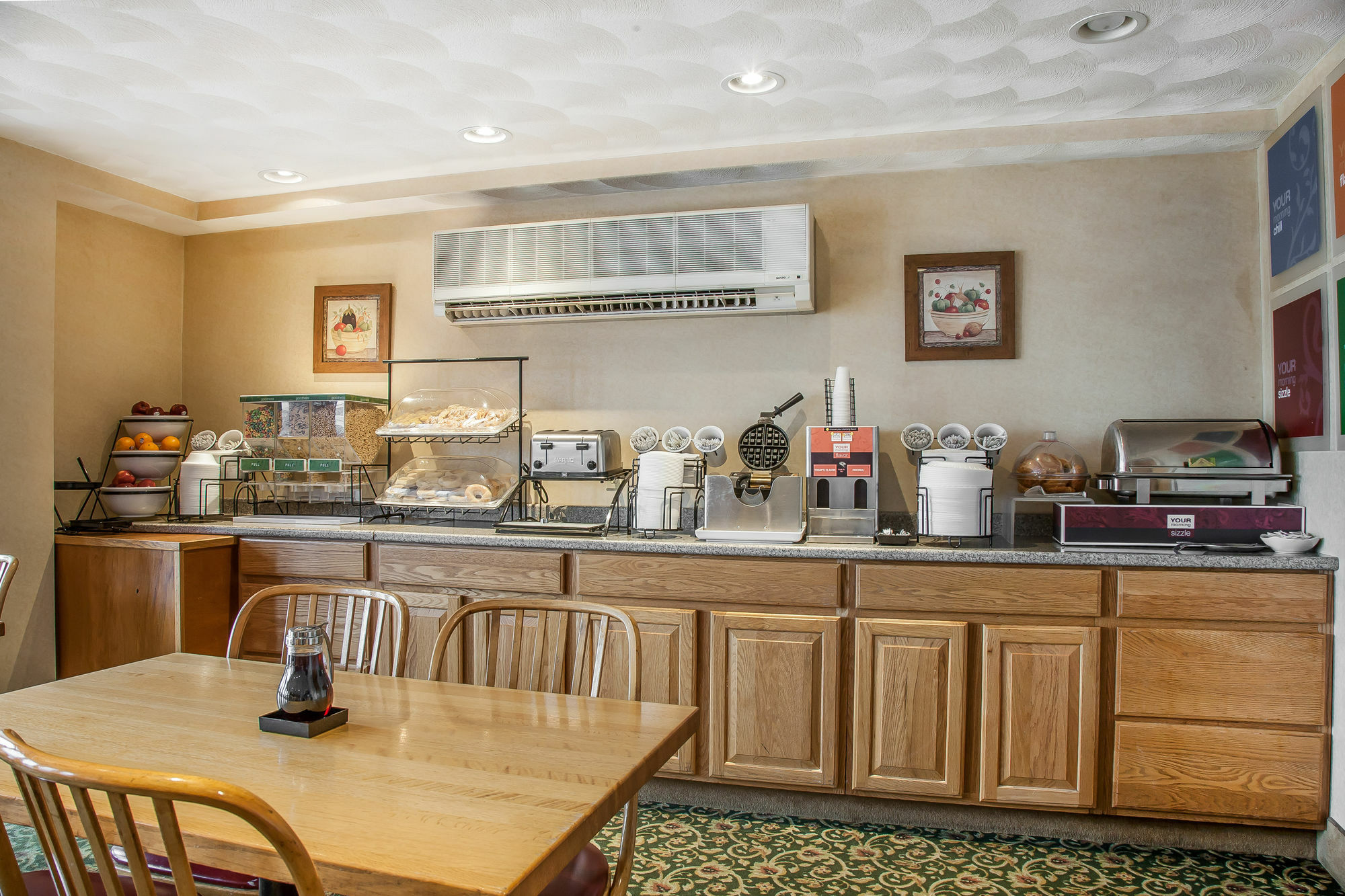 מידלטאון Comfort Inn At Newport Beach מראה חיצוני תמונה
